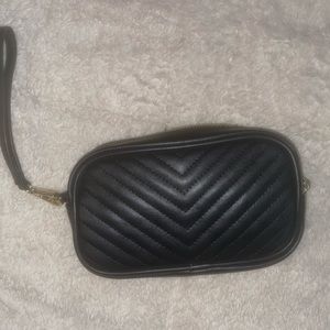 Handbag with handle, can be taken off, or even put on a belt